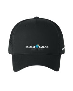 Nike - Snapback Mesh Trucker Cap